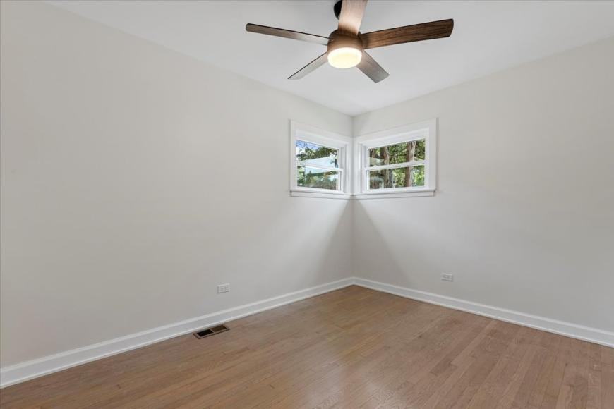 11358 S Rockwell St - Photo 7 of 10