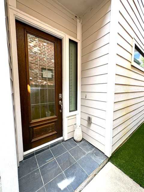 5018 Dickson St #1 - Photo 3 of 37