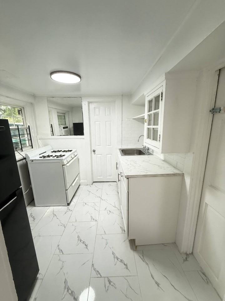 7904 St Charles - L6 #L6 - Photo 4 of 11