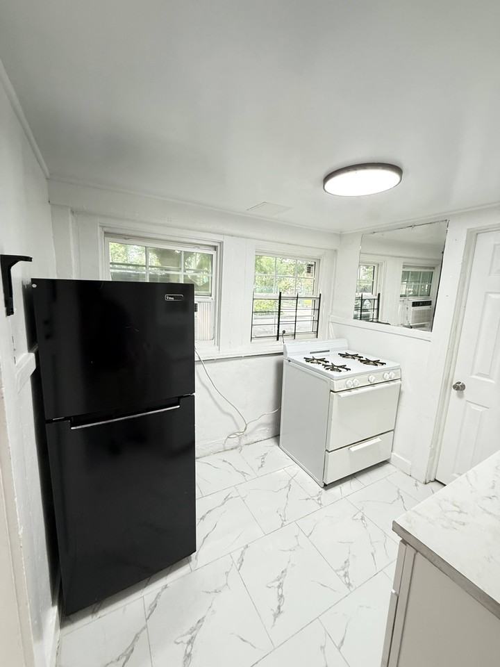 7904 St Charles - L6 #L6 - Photo 6 of 11