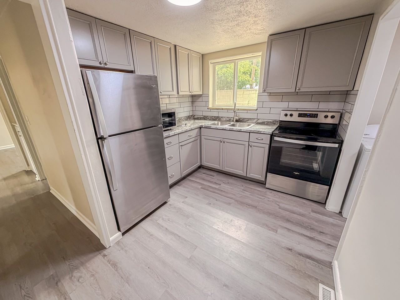 1919 Hugur Ave #1