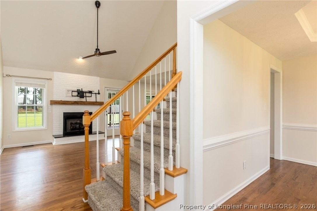 114 Terrier Way - Photo 3 of 31
