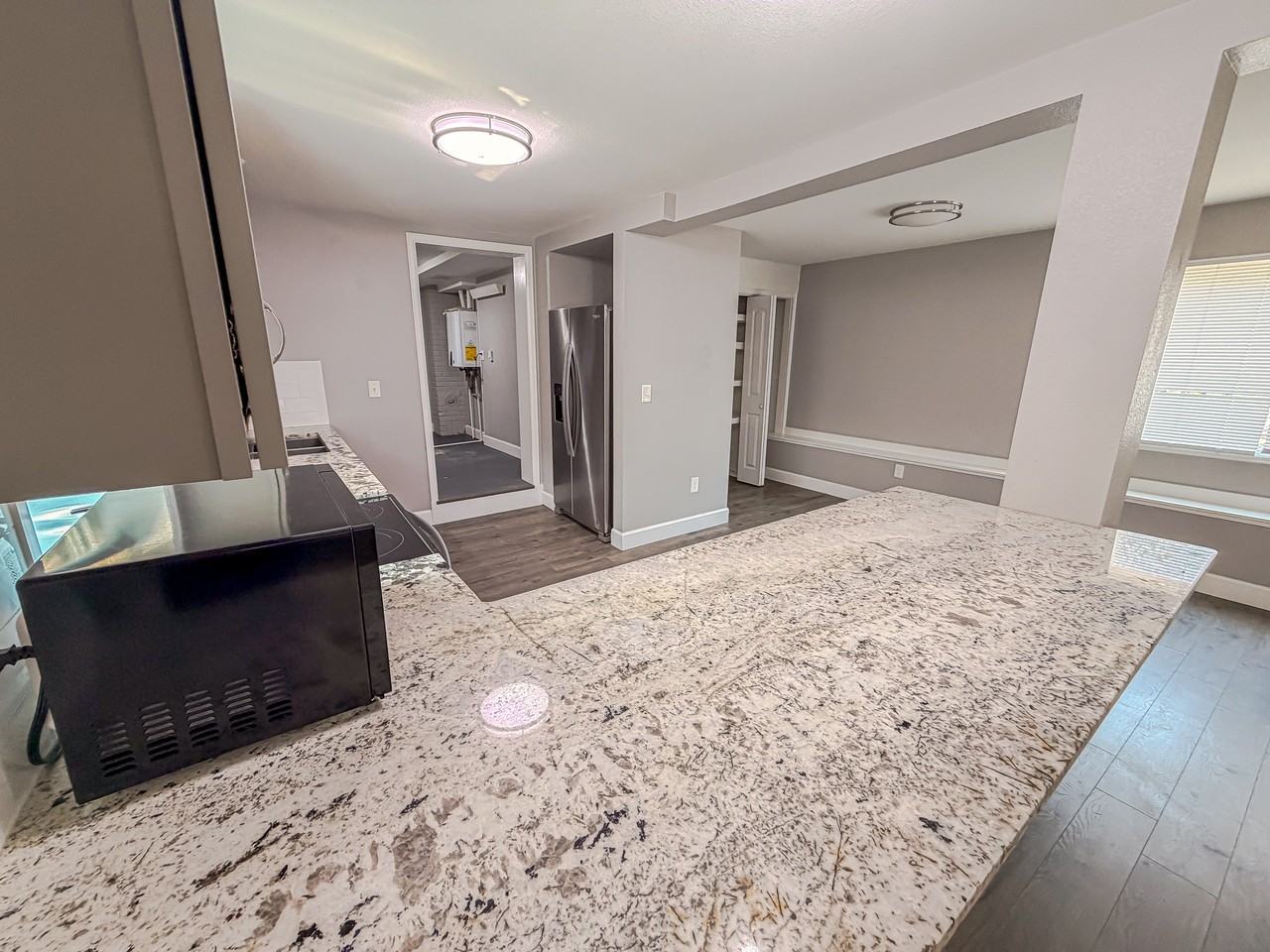 1813 Cheyenne Pl #B - Photo 3 of 10