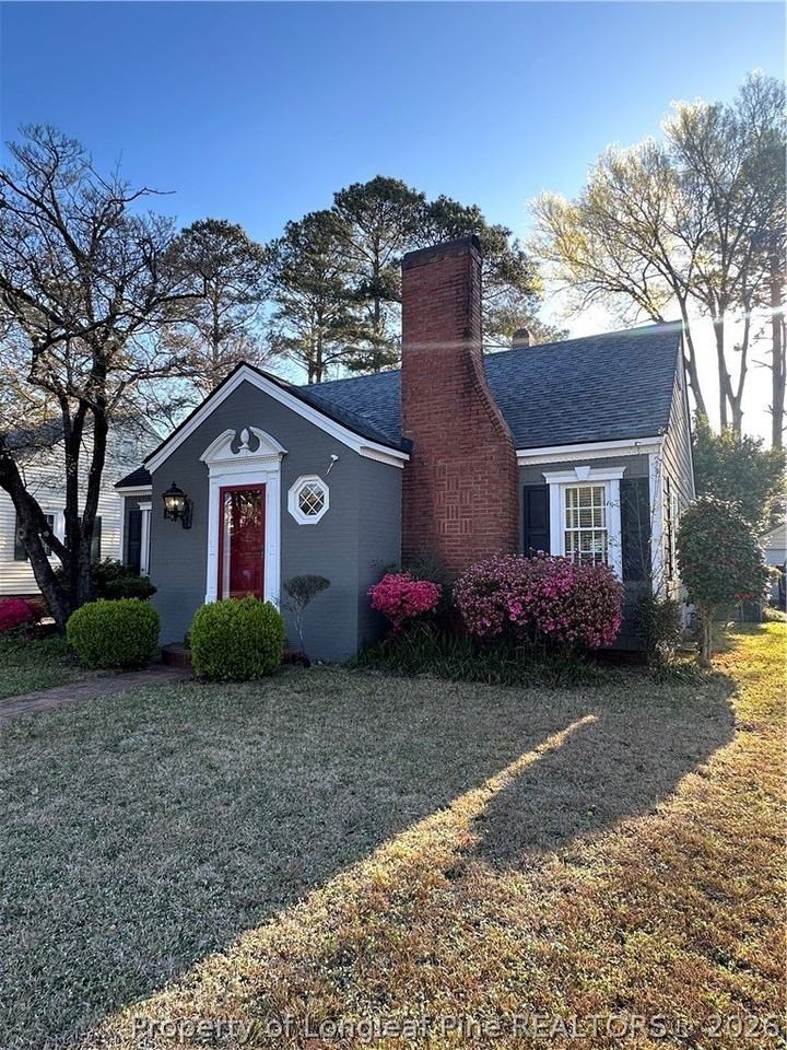125 Ellington St - Photo 2 of 14