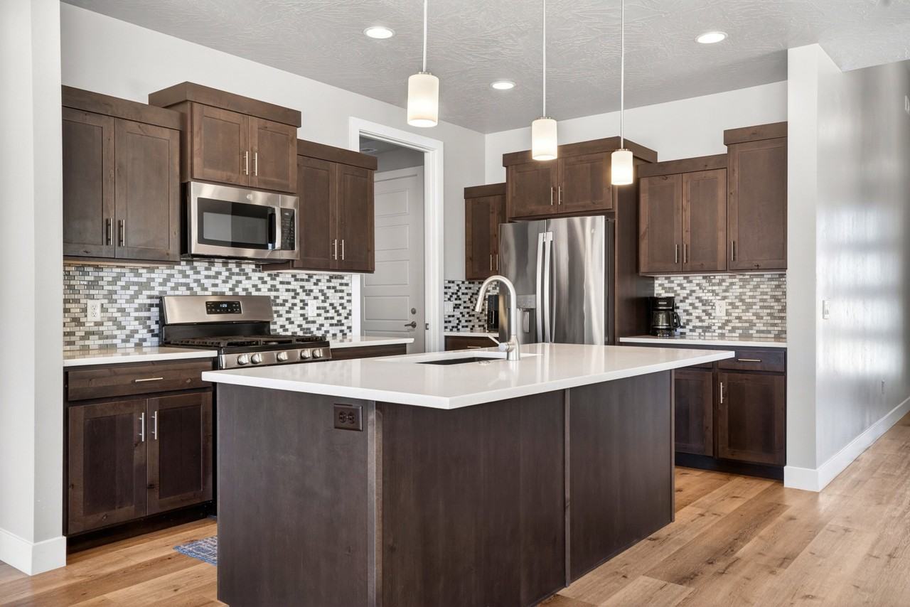 1478 W 540 N #1 - Photo 6 of 32