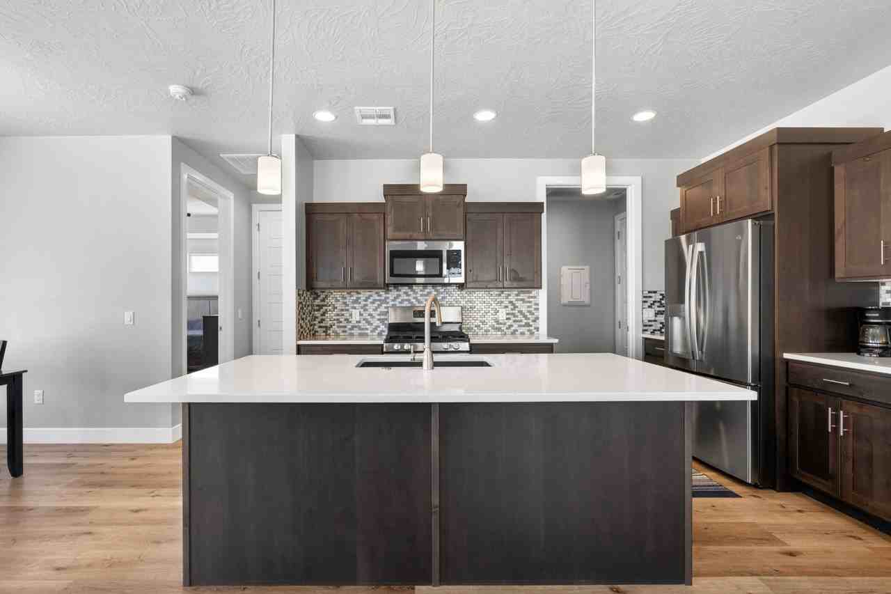 1478 W 540 N #1 - Photo 7 of 32