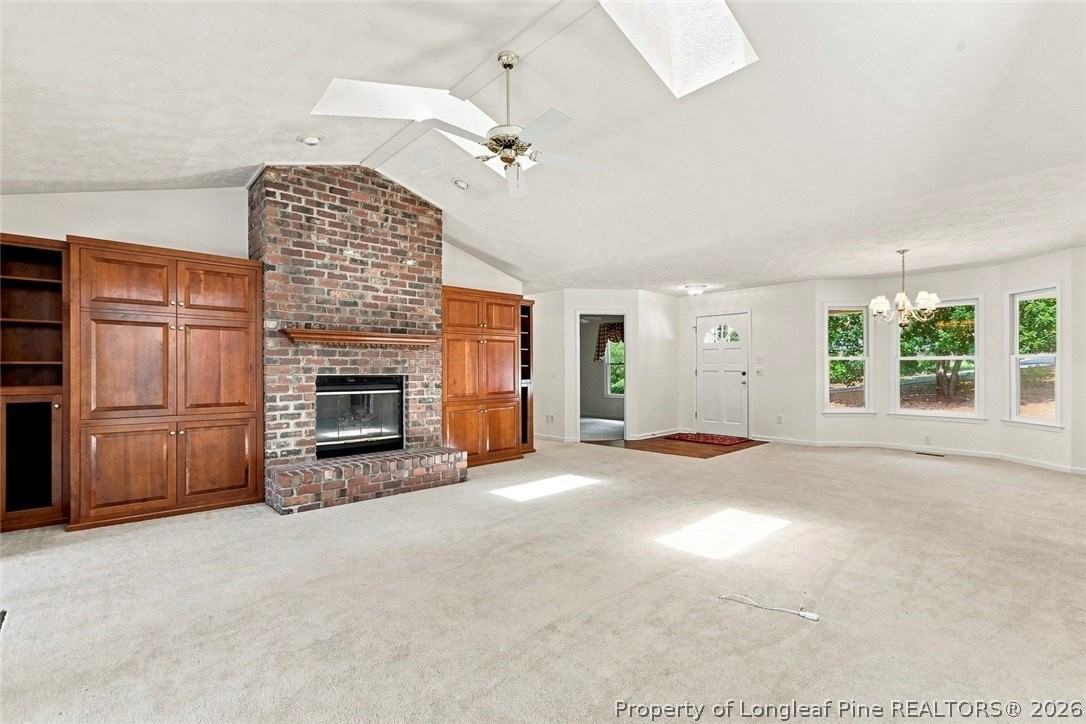 709 Essex Ct - Photo 7 of 29