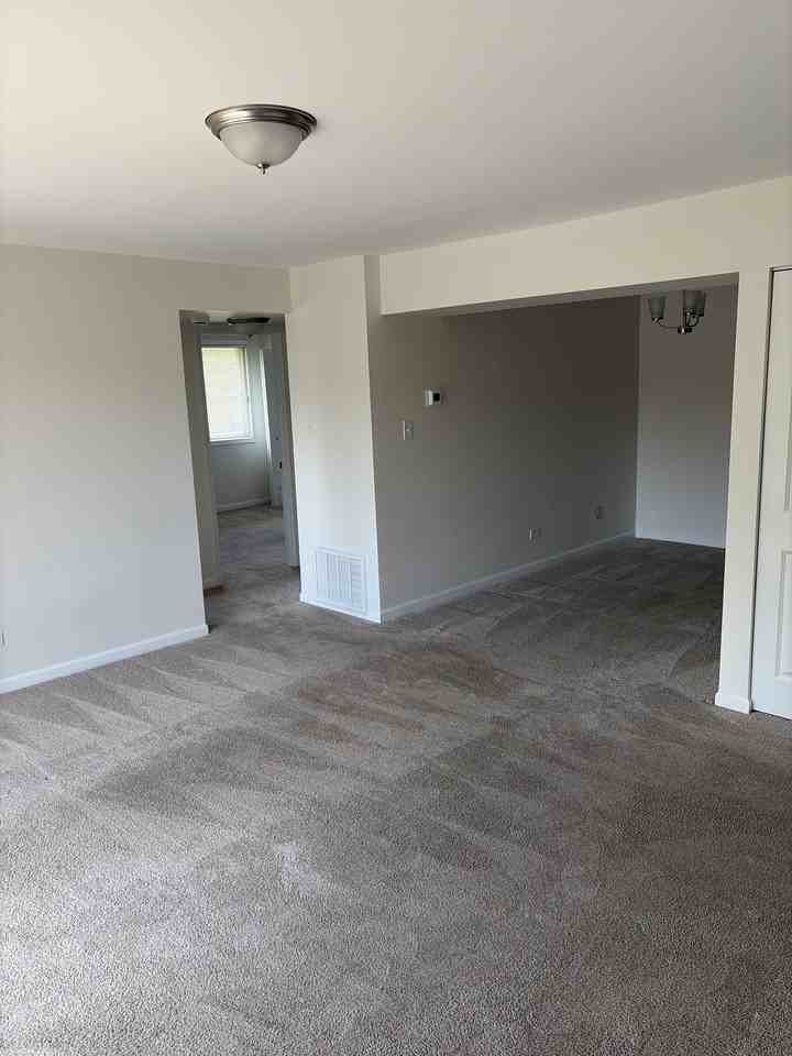 10712 Mary Ln #3A - Photo 6 of 7