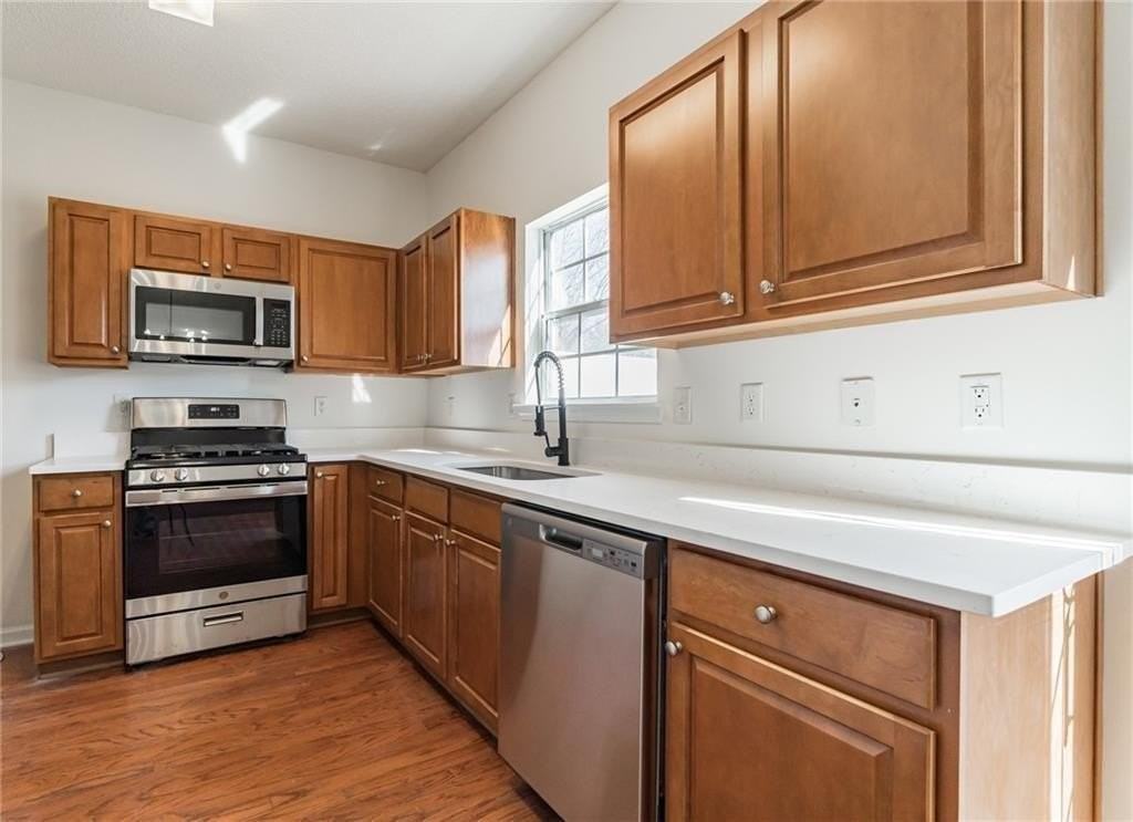 520 Dragonfly Ct - Photo 5 of 27
