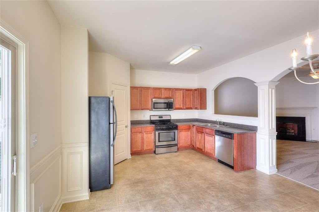 2658 Avanti Way - Photo 3 of 26