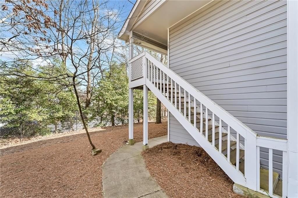 103 Natchez Trce - Photo 3 of 25