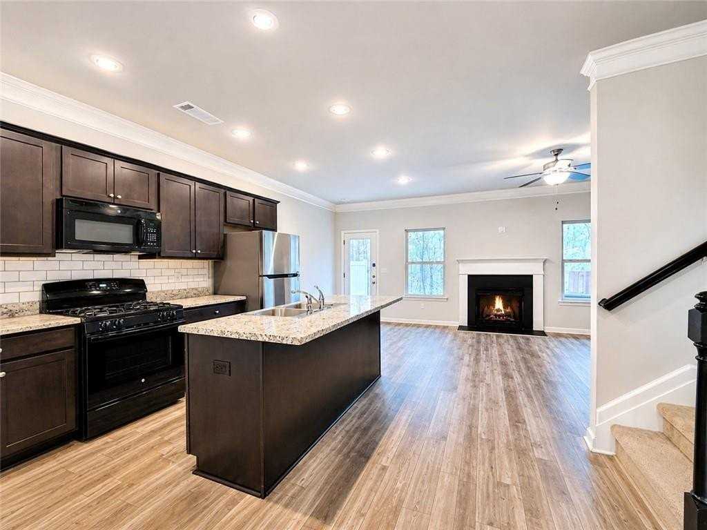349 Turtle Creek Dr - Photo 3 of 23