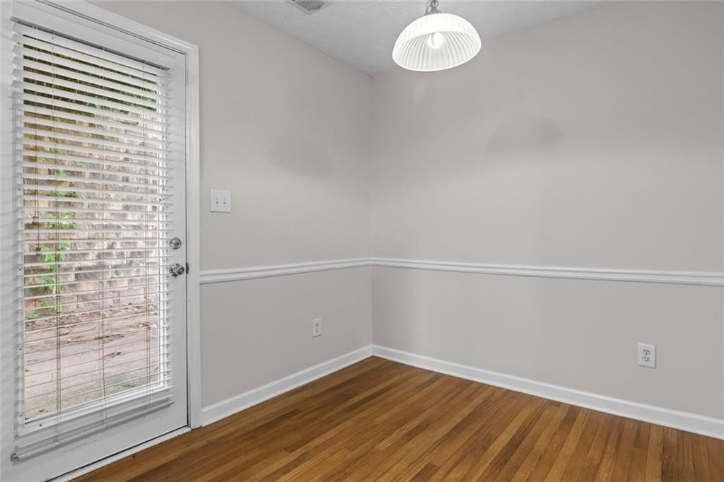 1483 Little Creek Dr - Photo 3 of 18