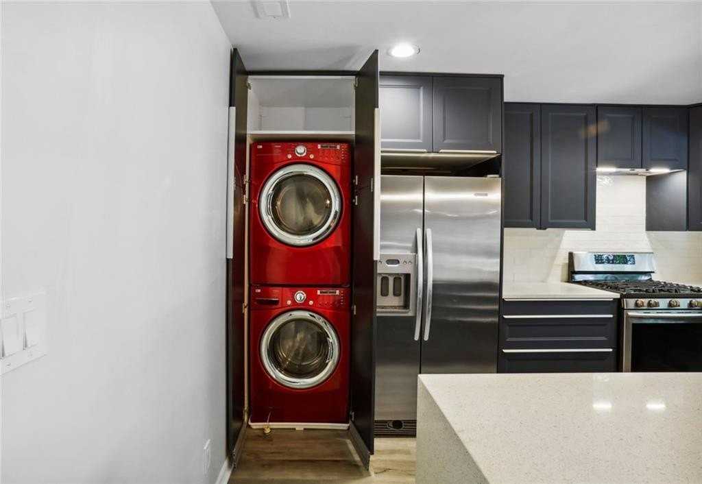 4266 Roswell Rd Ne #G4 - Photo 6 of 21