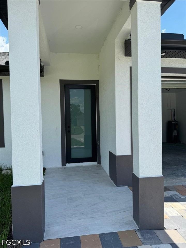 4789 Golfview Blvd - Photo 2 of 19