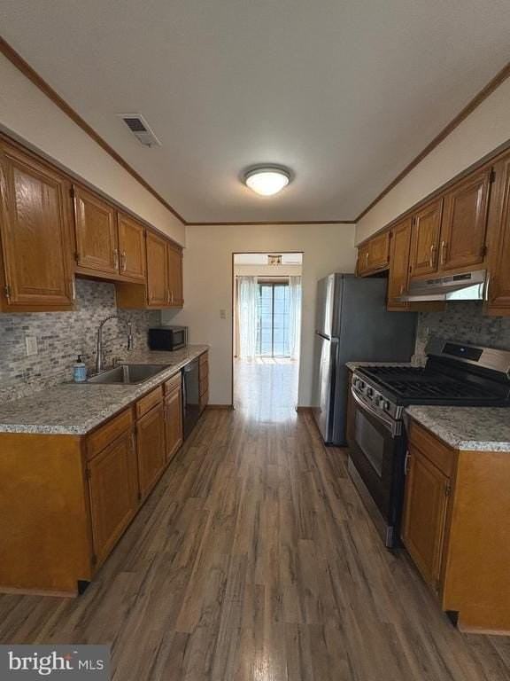 8 Partridge Ct - Photo 3 of 38