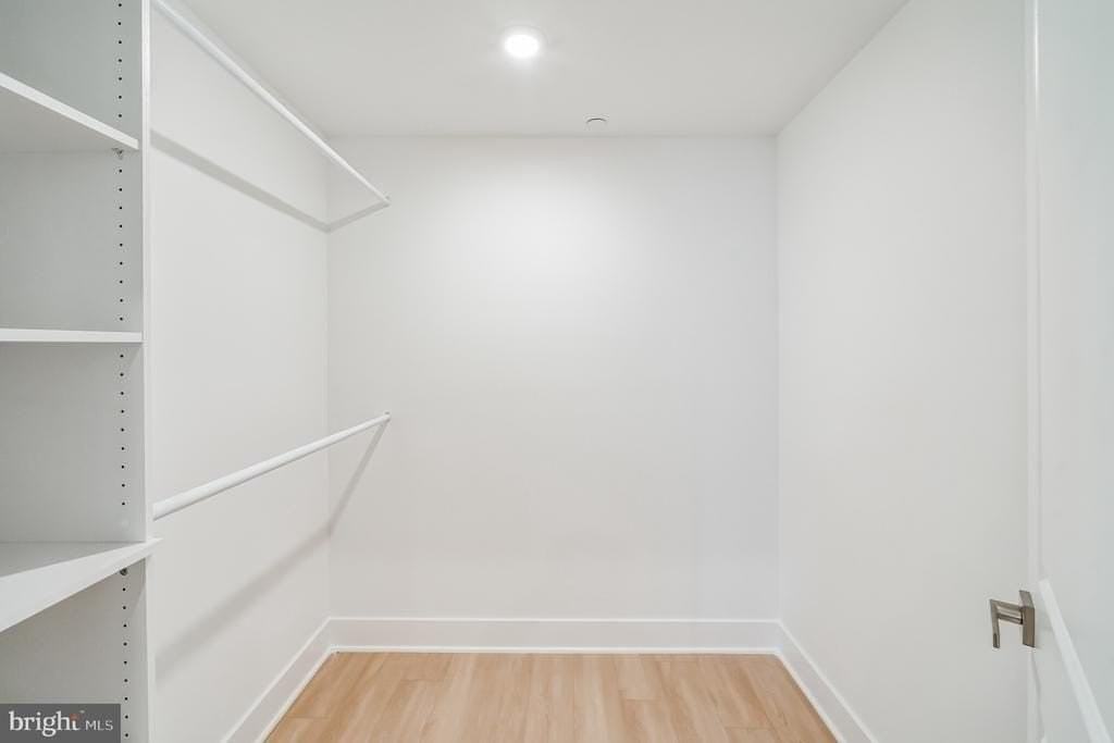 646 N 32nd St - Photo 6 of 14