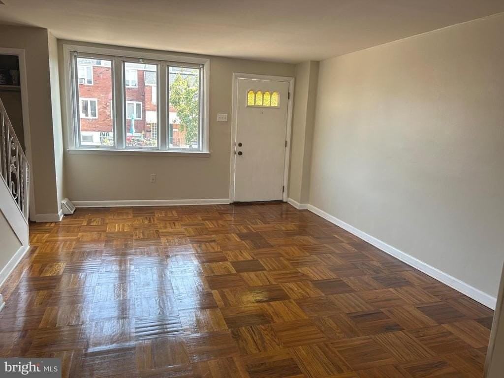 1538 Curtin St - Photo 2 of 15