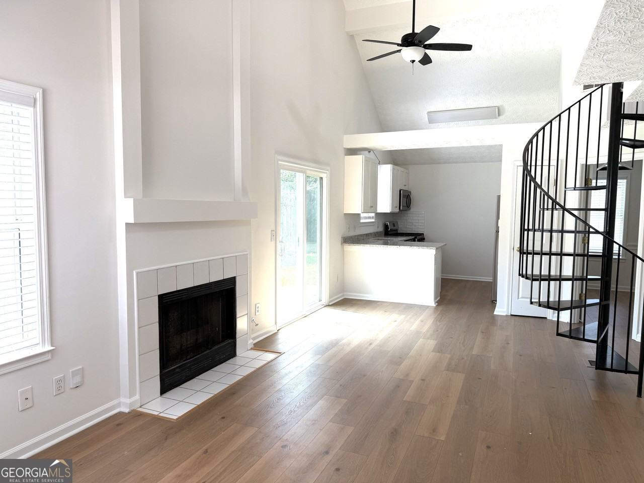 2802 Pine Valley Way Nw - Photo 2 of 16