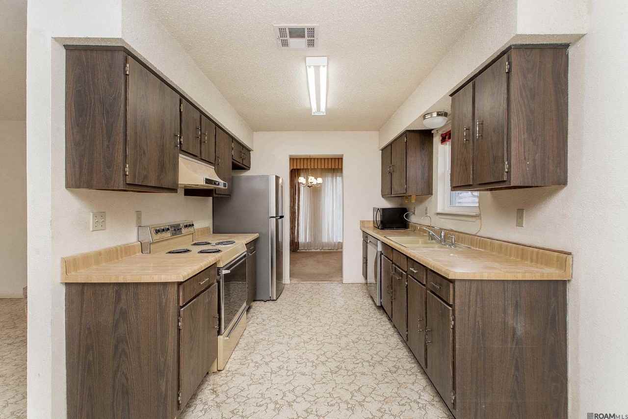 2417 Tattersall Dr - Photo 5 of 20