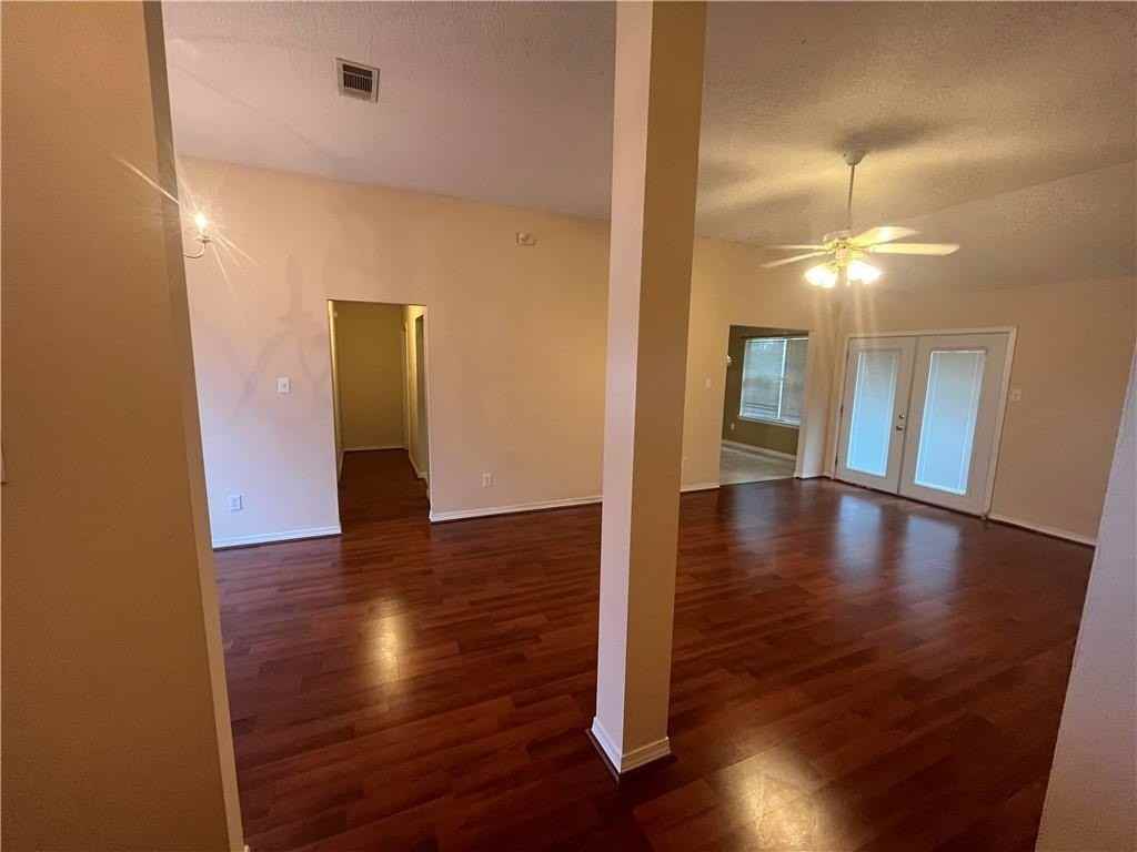 1363 Kilearn Dr - Photo 4 of 22