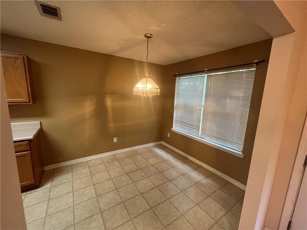 1363 Kilearn Dr - Photo 6 of 22
