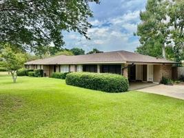 featured image of 503 Highland Woods Dr W