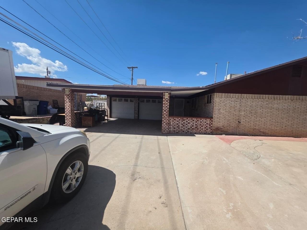 4825 Rolling Stone Ave - Photo 2 of 16