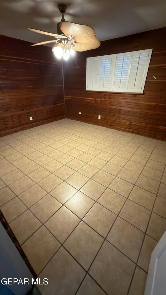 4825 Rolling Stone Ave - Photo 7 of 16