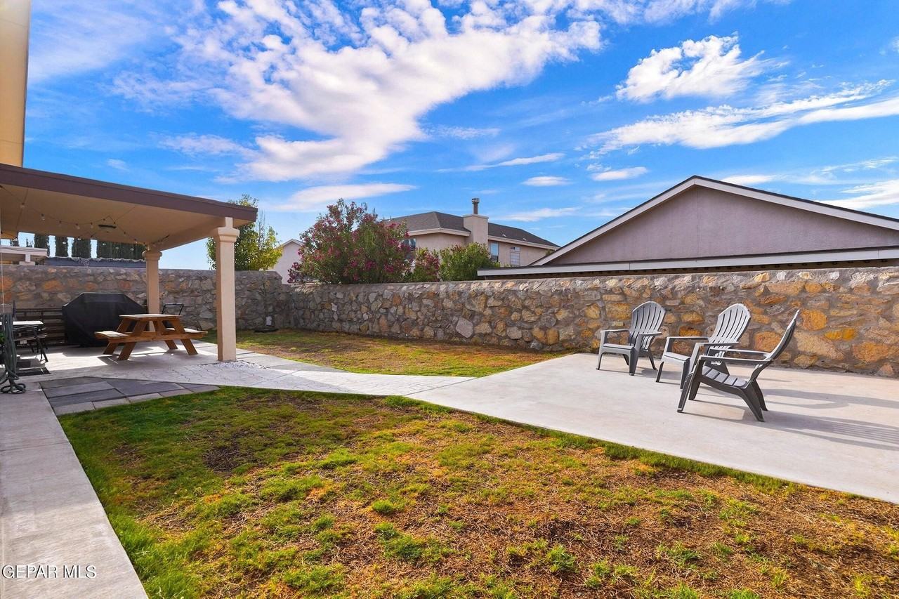 12529 Paseo Rosannie Ave - Photo 7 of 32