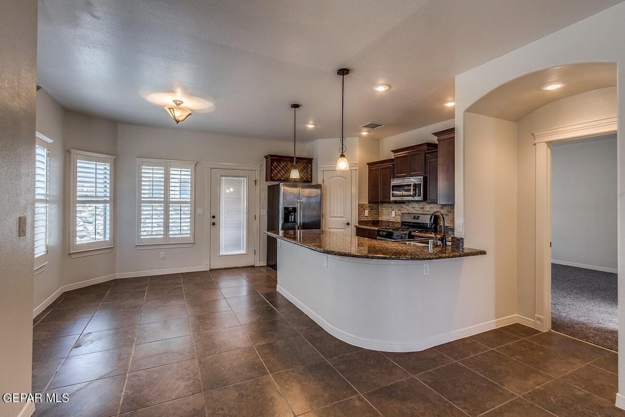 11673 Sugar Bay Way - Photo 7 of 26