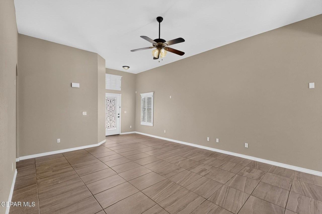 14836 Ted Banks Ave - Photo 7 of 40