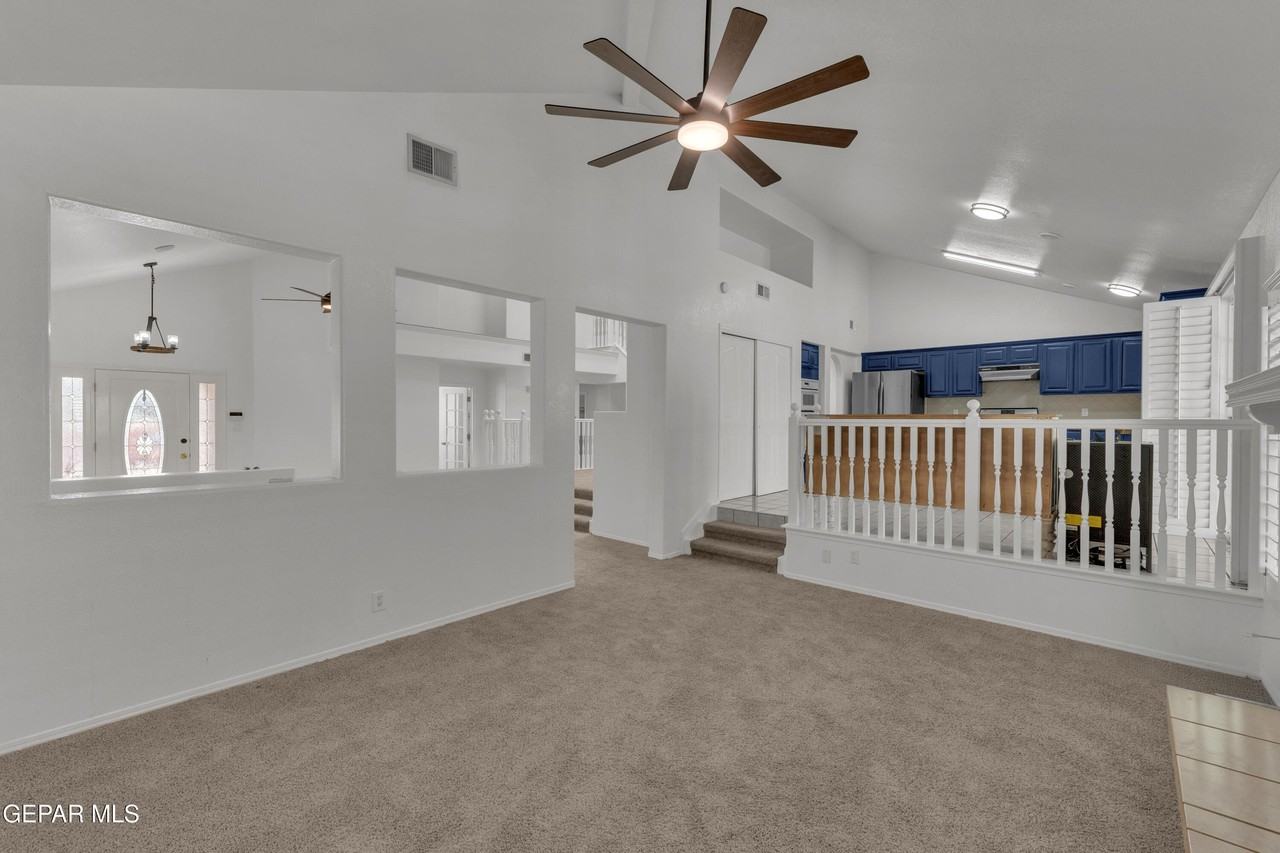 1325 Whirl Away Dr - Photo 7 of 32