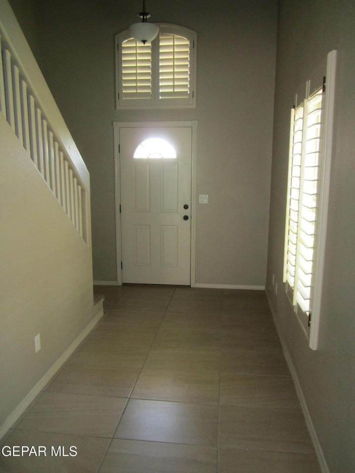 477 Prime Desert Dr - Photo 5 of 48