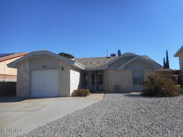 1836 Piedra Roja St - Photo 2 of 24