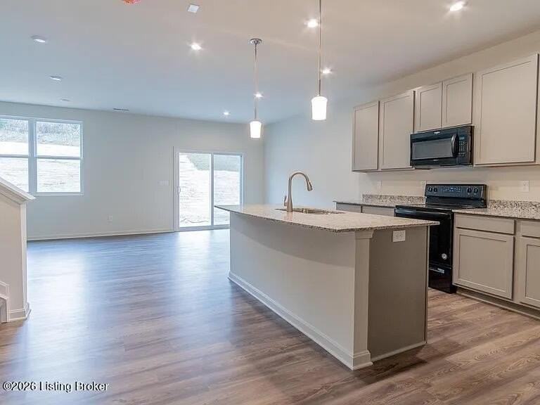 4003 White Pine Ln - Photo 3 of 18