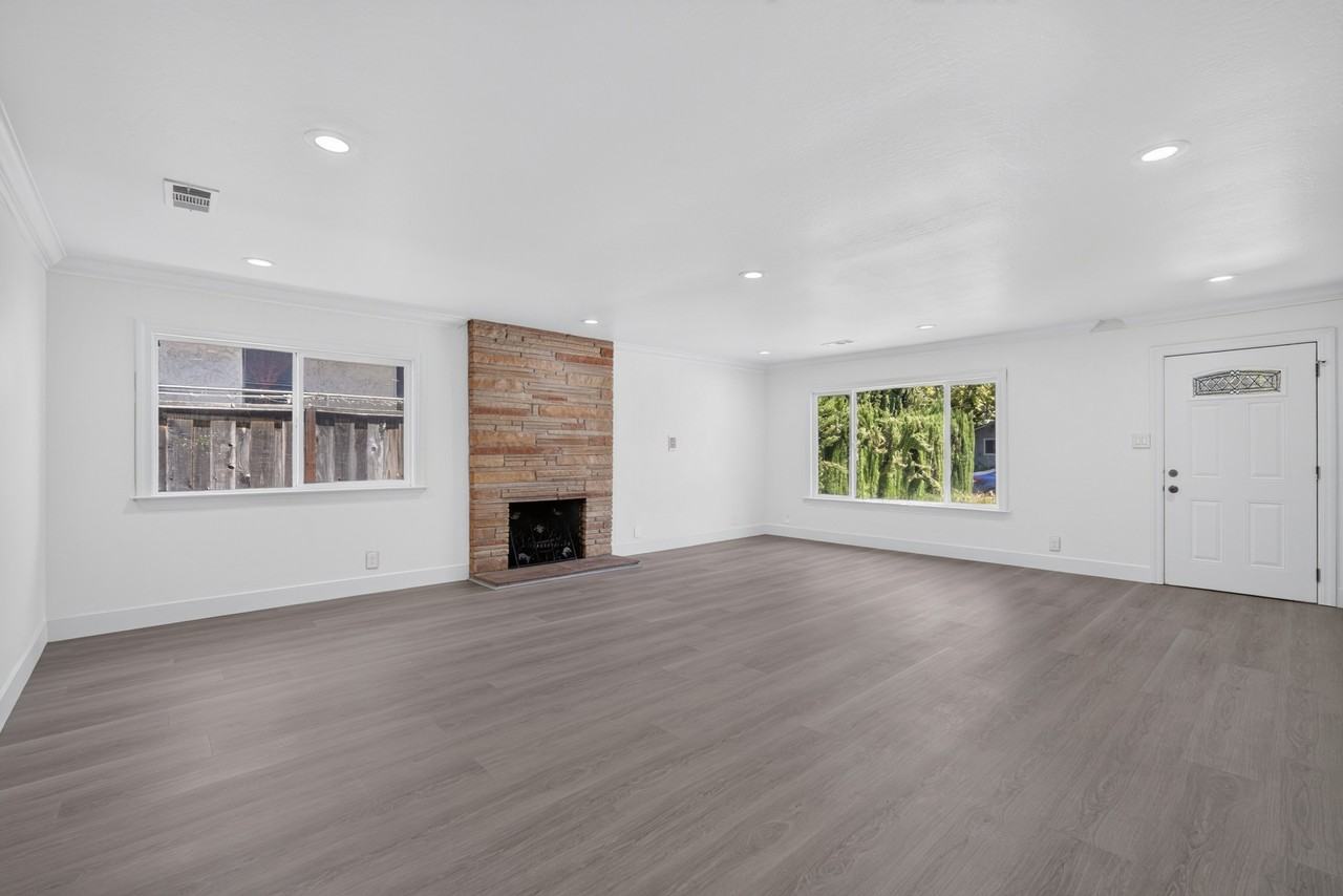 549 N 21st St #1 - Photo 2 of 10