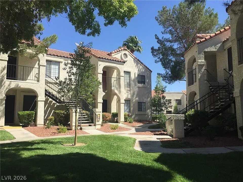 4736 Nara Vista Way #104