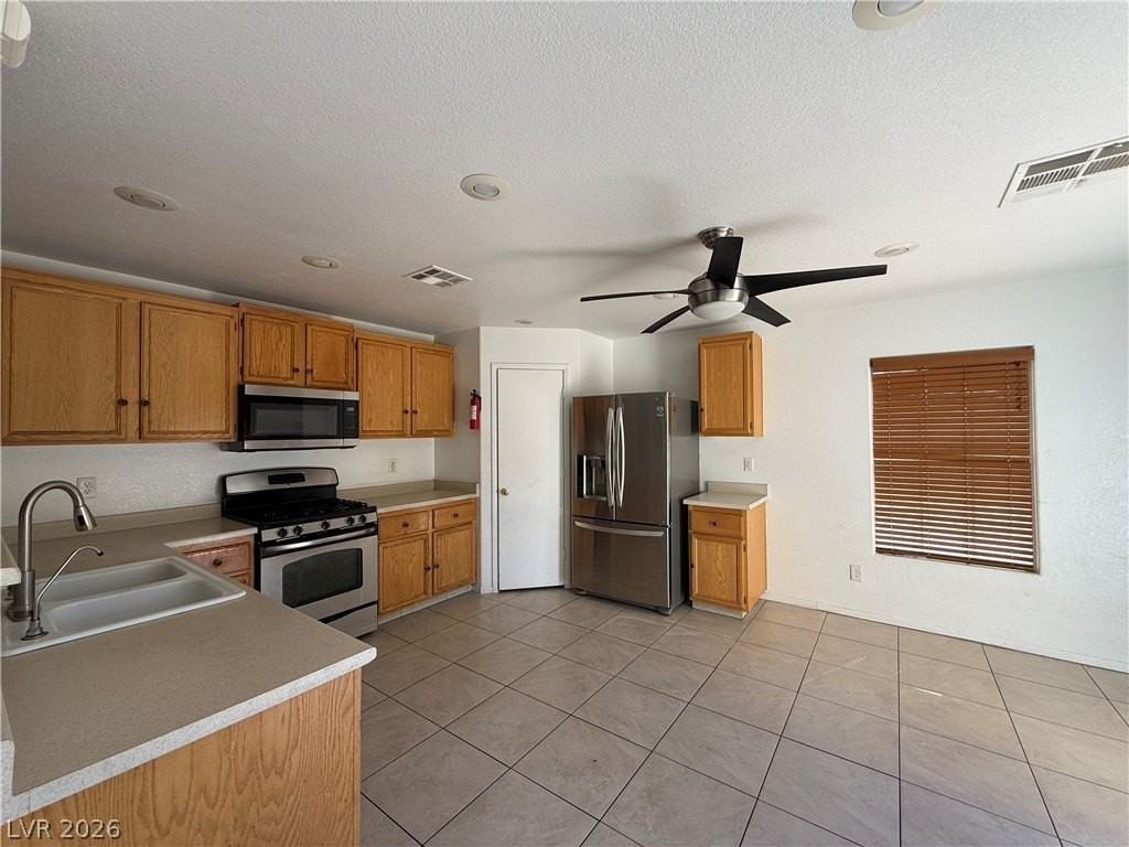 4927 Volcanic Rock Ln - Photo 7 of 27