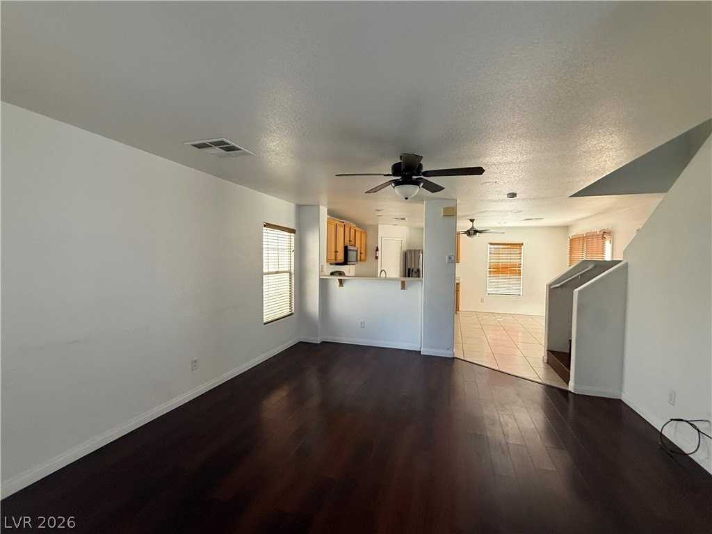 4927 Volcanic Rock Ln - Photo 4 of 27