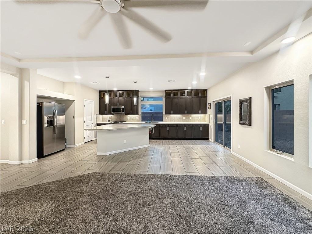 6305 Carmel Creek Ave - Photo 5 of 37