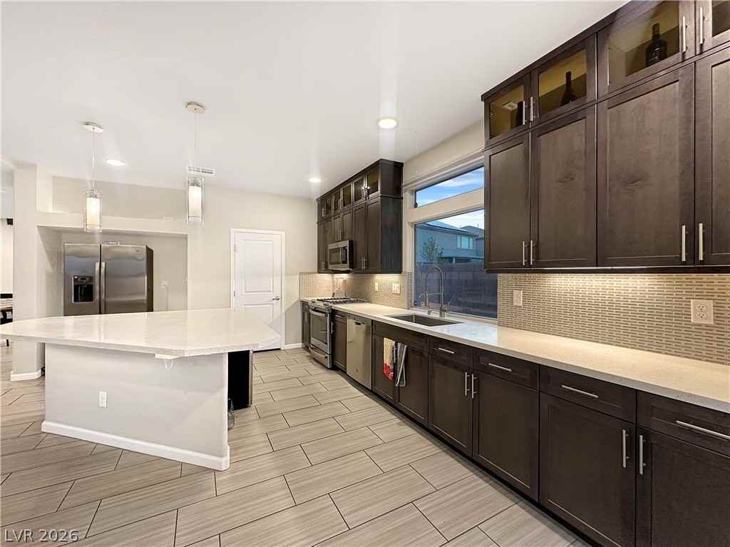 6305 Carmel Creek Ave - Photo 7 of 37