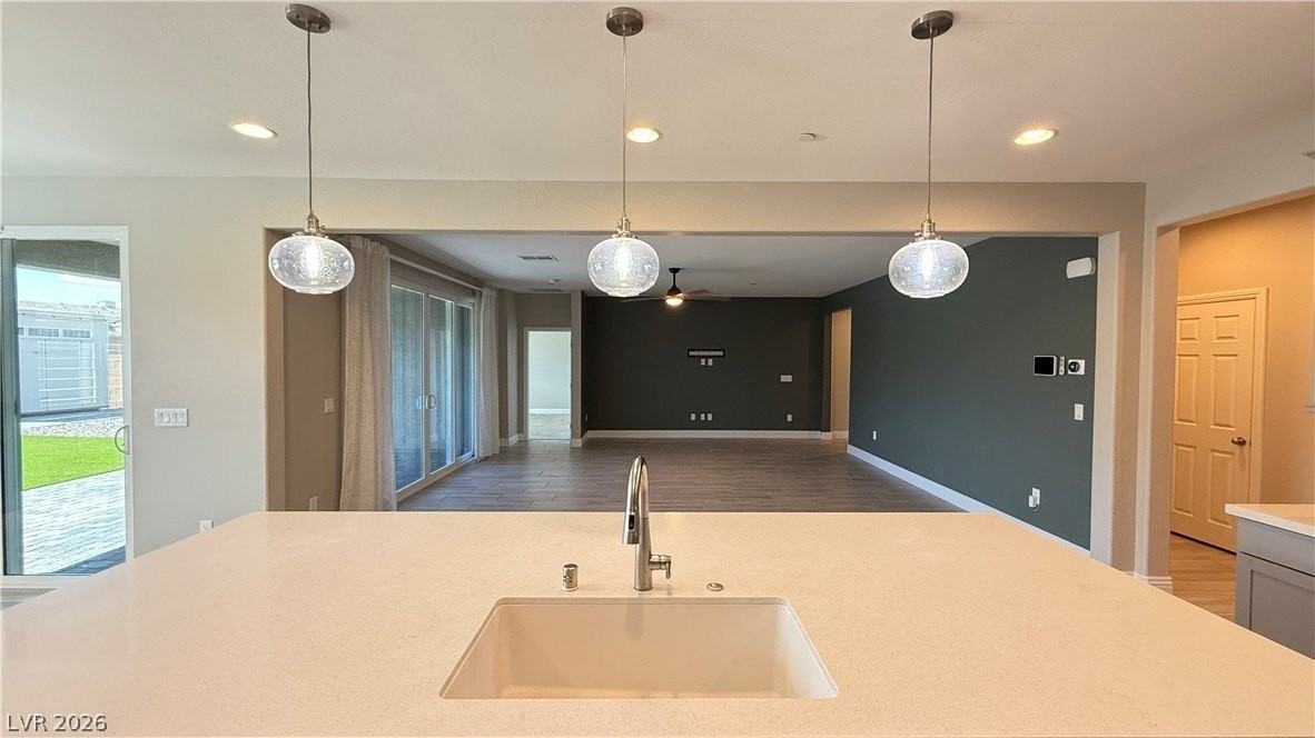 7491 Bonnie Piper St - Photo 6 of 32