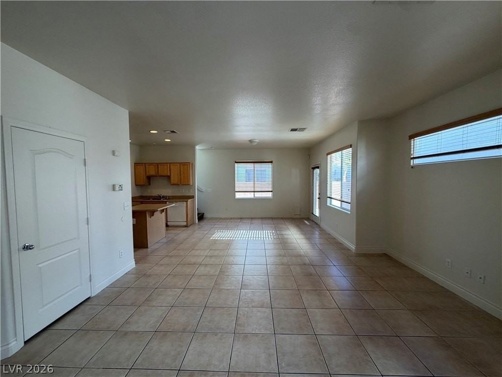 3762 Corpolo Ave - Photo 4 of 46