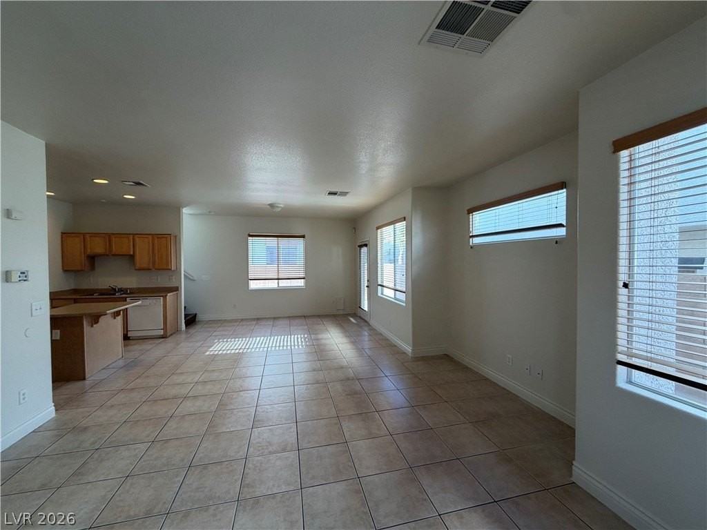 3762 Corpolo Ave - Photo 5 of 46