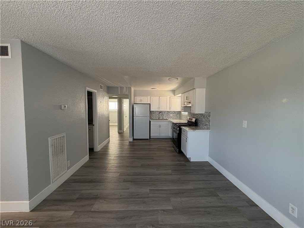 4396 Vegas Valley Dr #2 - Photo 4 of 26