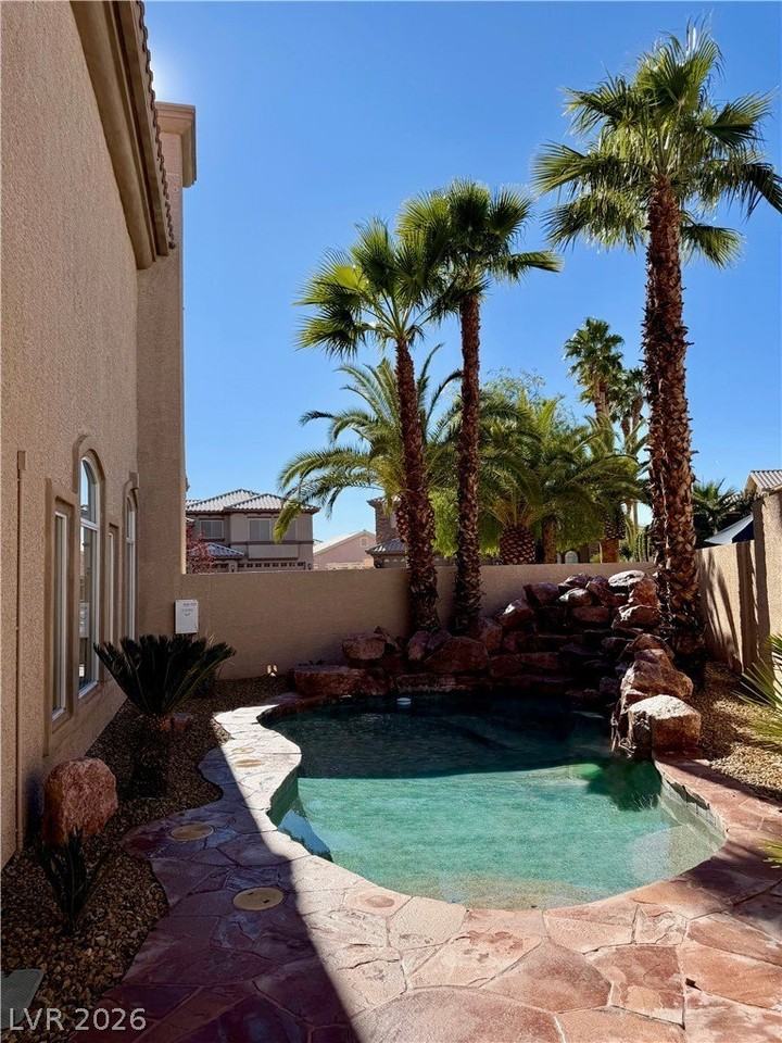 8922 Rio Verde Ave - Photo 3 of 50