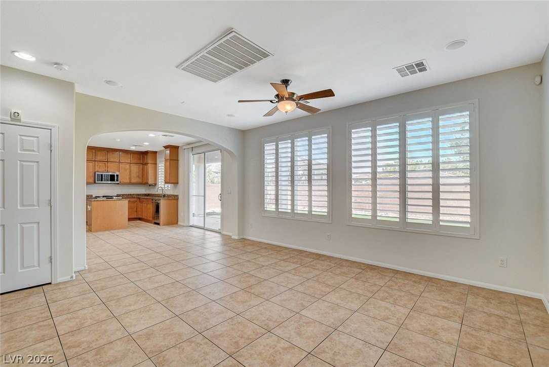 9734 Maspalomas St - Photo 6 of 47