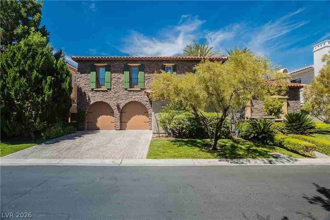 12097 Oakland Hills Dr