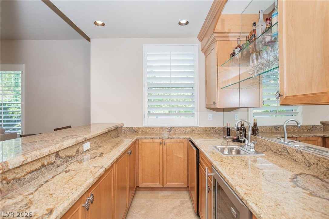 12097 Oakland Hills Dr - Photo 7 of 19